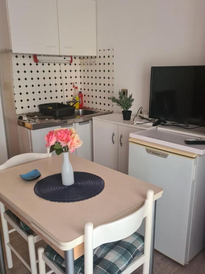 Apartments Triton Rogoznica  Eksteriør bilde