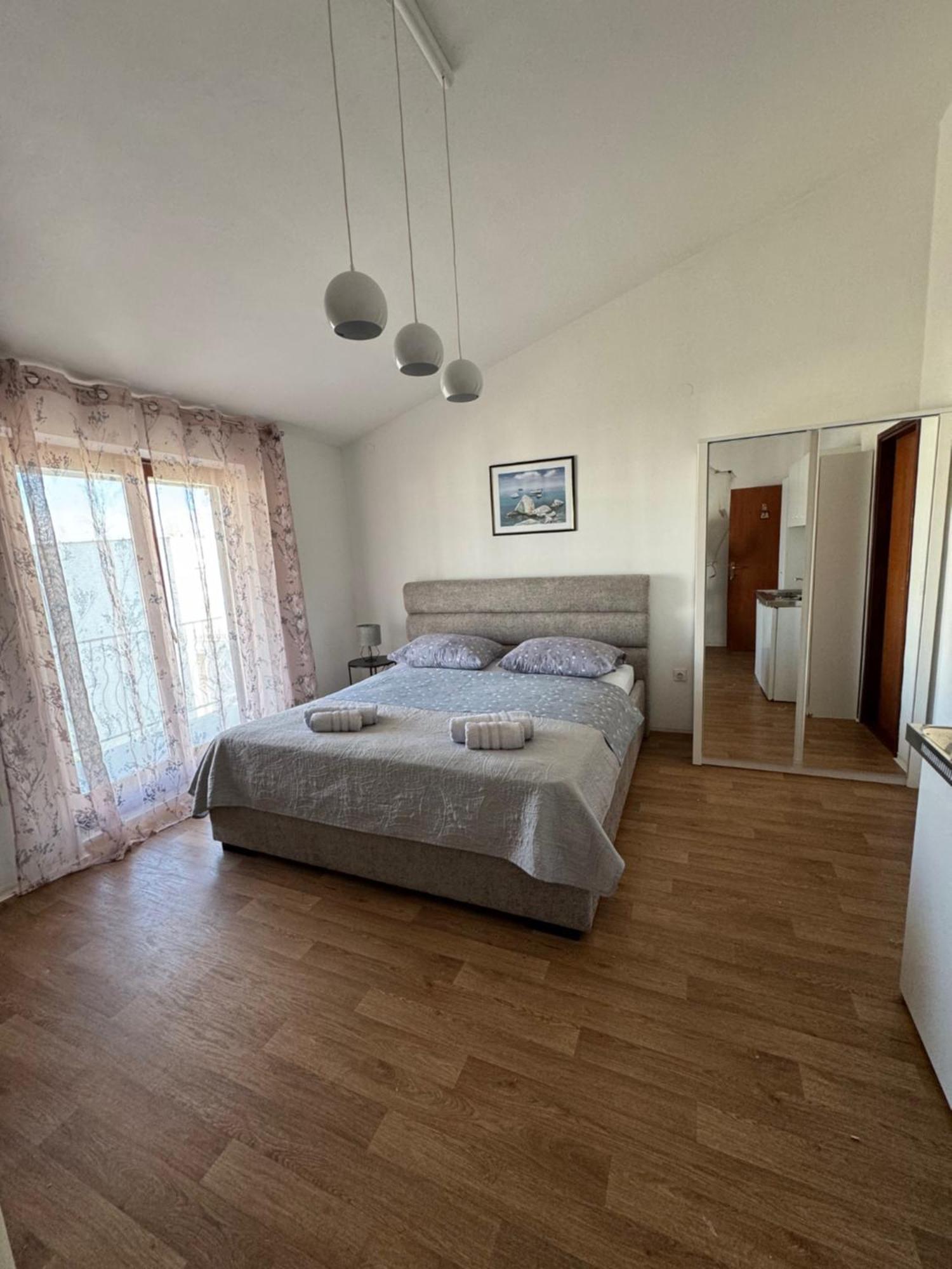 Apartments Triton Rogoznica  Eksteriør bilde